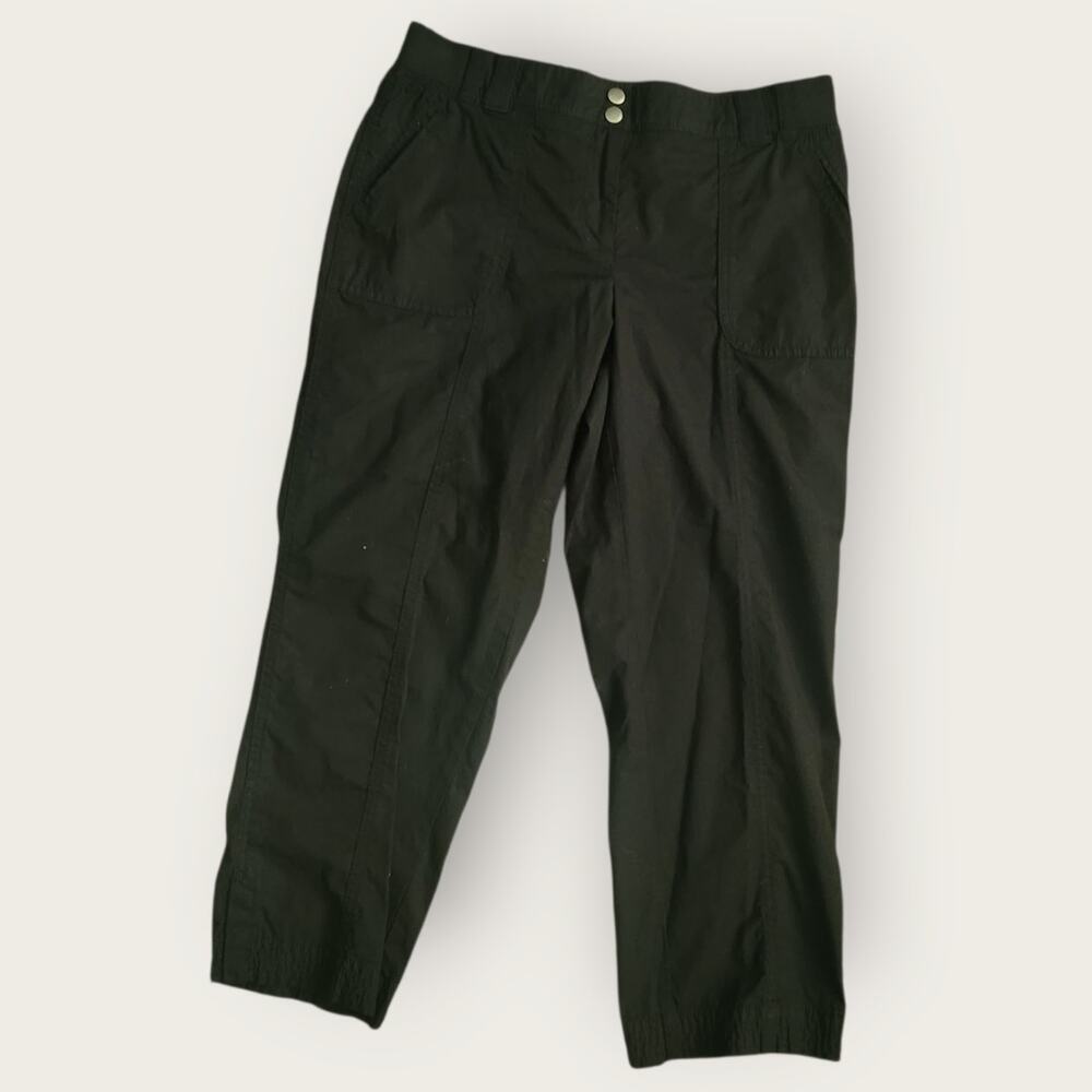 Chico's Capris Women's Sz Chico 0/US4 Black w/ Pockets Stretch Waist Button Snap